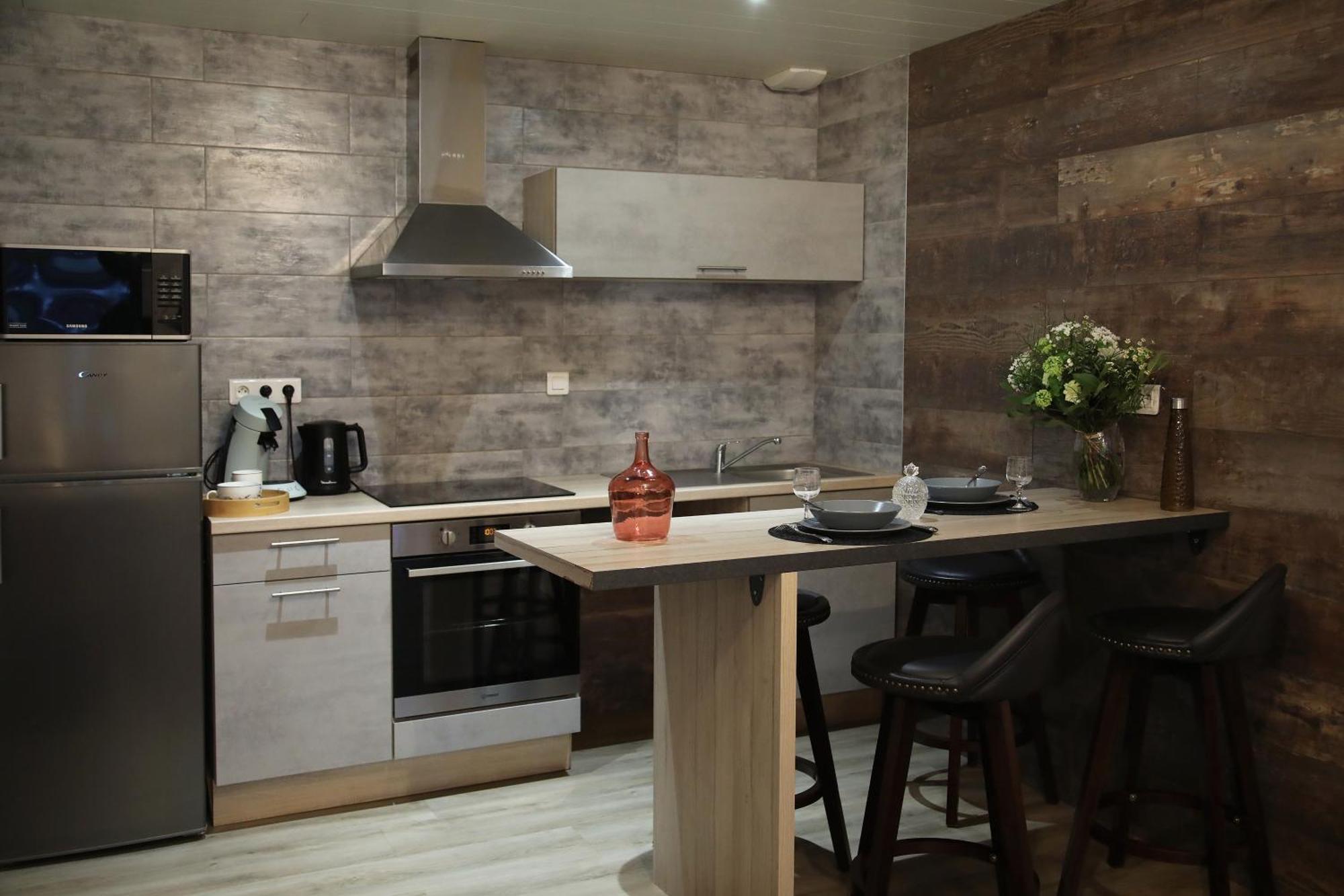 Appartement L'atelier 57 - Votre Meublé Authentique ! *